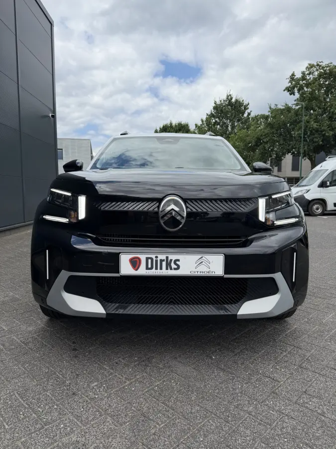 145pk Hybrid Max (Camera - Parkeersensoren V+A - LED - Automatische Airco - Navigatie - Apple Carplay - 17")
