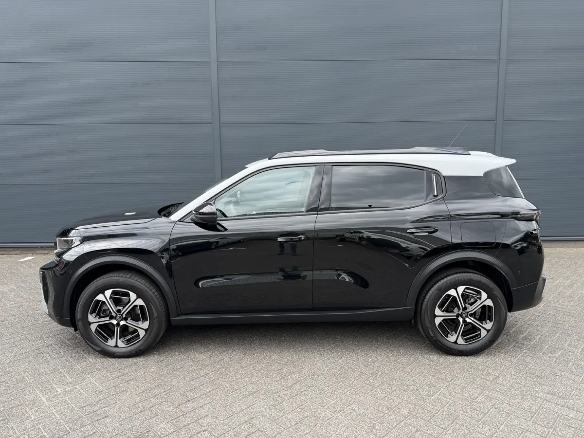 145pk Hybrid Max (Camera - Parkeersensoren V+A - LED - Automatische Airco - Navigatie - Apple Carplay - 17")