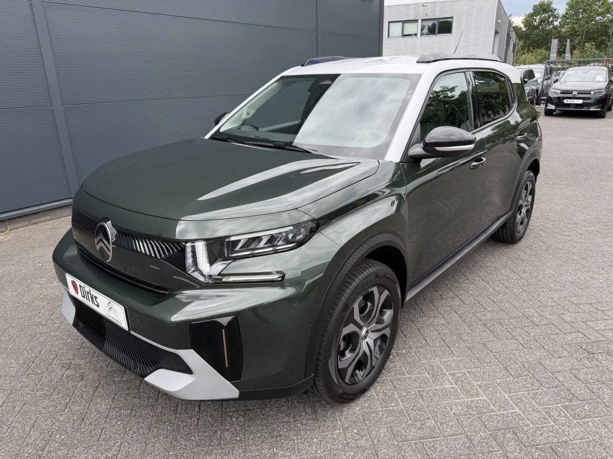 145pk Hybrid Plus (Camera - Navigatie via APP - Automatische Airco - LED - Apple Carplay - Two Tone - Parkeersensoren)