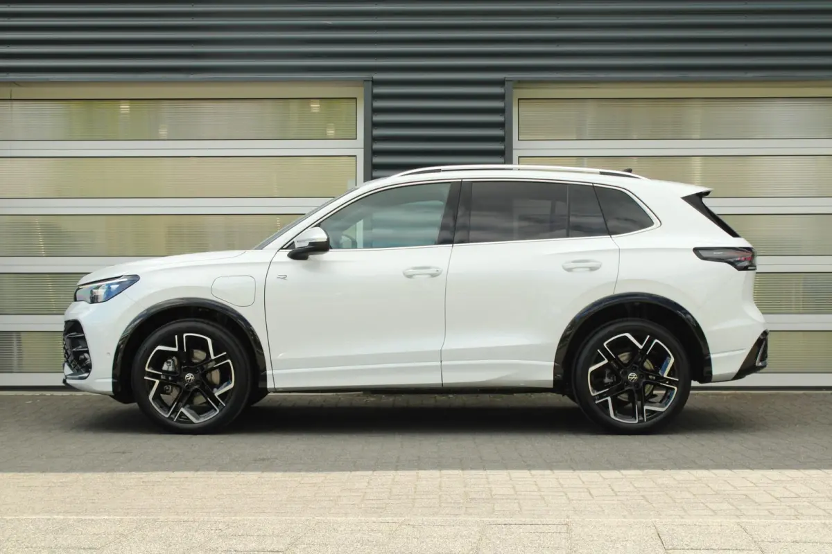 1.5 eHybrid 204pk R-Line Edition | Panoramadak | Trekhaak