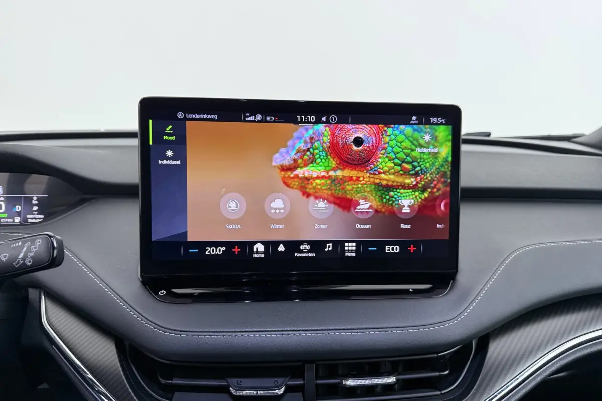 60 Sportline | SOH 93%! | Wegklap. Trekhaak | Org. NL | Dealer onderhouden | CarPlay | Stuurverwarming | PDC |