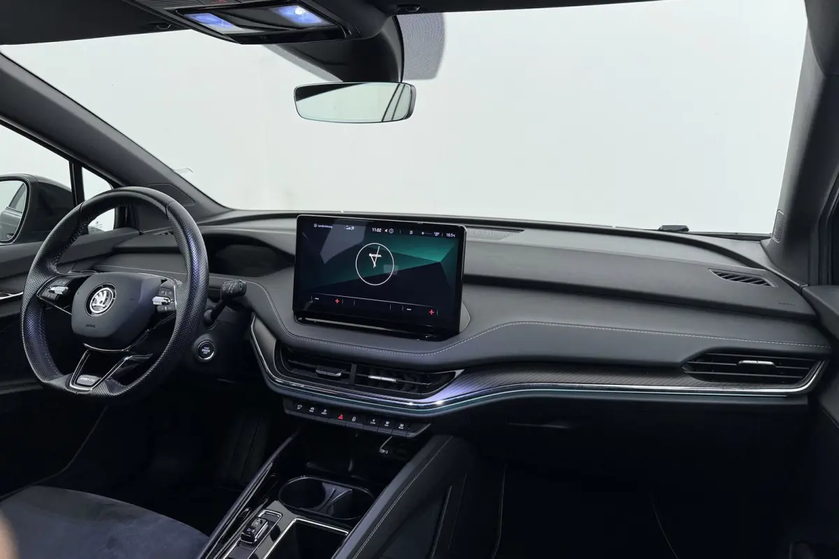 60 Sportline | SOH 93%! | Wegklap. Trekhaak | Org. NL | Dealer onderhouden | CarPlay | Stuurverwarming | PDC |