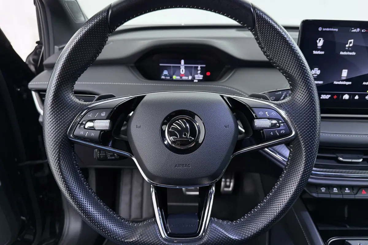 60 Sportline | SOH 93%! | Wegklap. Trekhaak | Org. NL | Dealer onderhouden | CarPlay | Stuurverwarming | PDC |