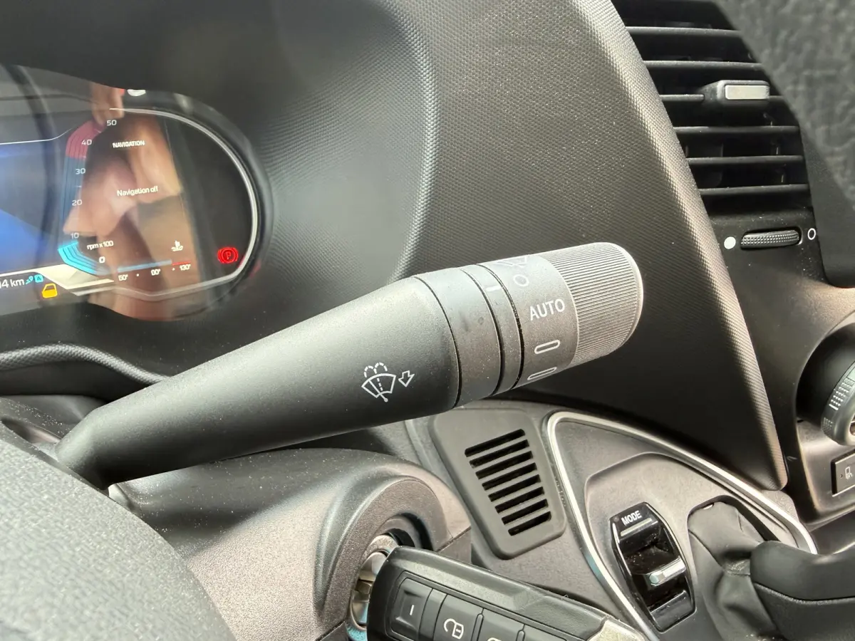 35C18H 3.0 Automaat Laadklep Bakwagen Meubelbak Dubbellucht Carplay Navigatie Climate Control Cruise Control Camera Koffer