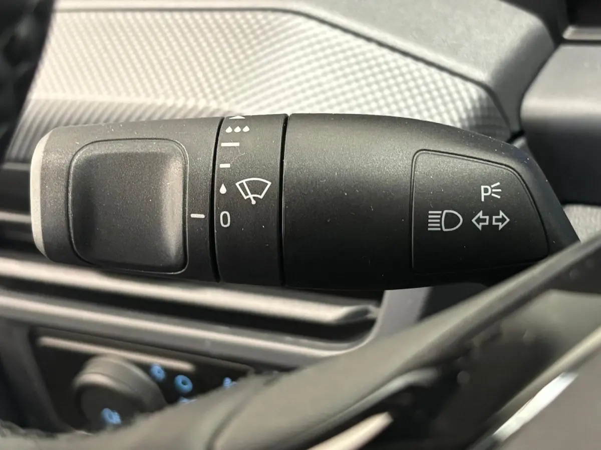 300 2.0 TDCI L2H1 EC Sport Nieuw Model Automaat Airco Cruise Navi Parkeersensoren Camera Carplay Trekhaak