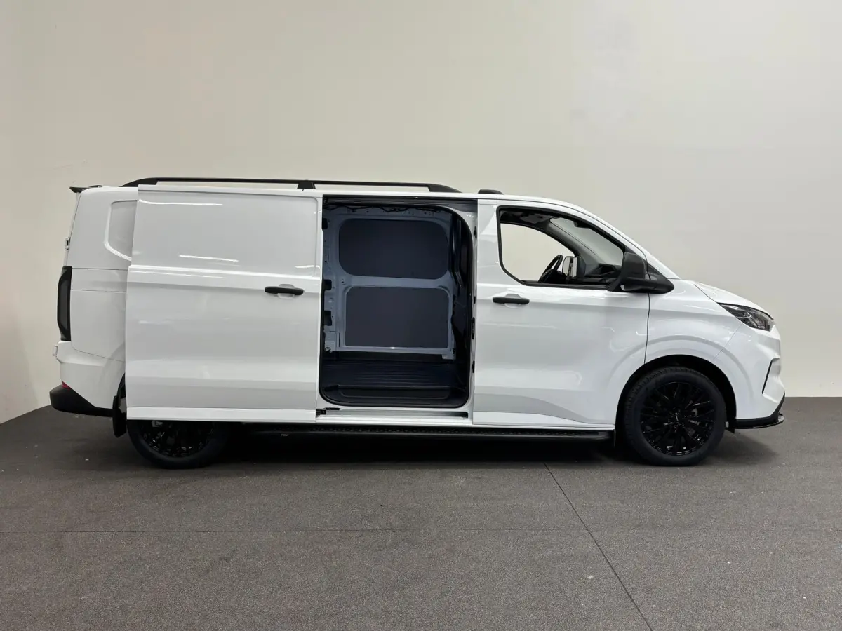 300 2.0 TDCI L2H1 EC Sport Nieuw Model Automaat Airco Cruise Navi Parkeersensoren Camera Carplay Trekhaak