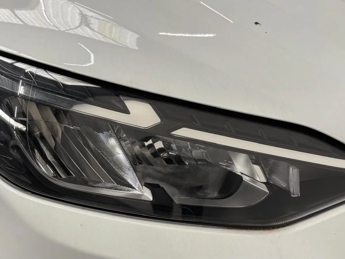300 2.0 TDCI L2H1 EC Sport Nieuw Model Automaat Airco Cruise Navi Parkeersensoren Camera Carplay Trekhaak