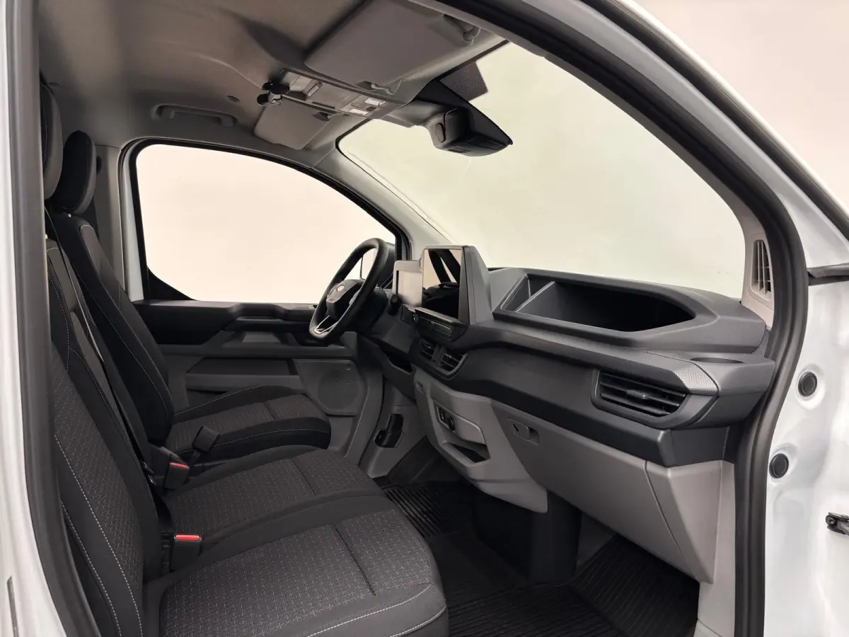 300 2.0 TDCI L2H1 EC Sport Nieuw Model Automaat Airco Cruise Navi Parkeersensoren Camera Carplay Trekhaak