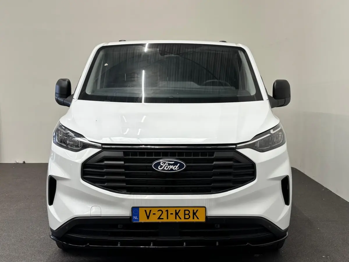 300 2.0 TDCI L2H1 EC Sport Nieuw Model Automaat Airco Cruise Navi Parkeersensoren Camera Carplay Trekhaak