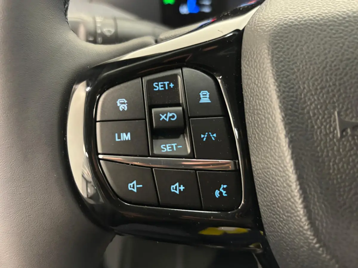 300 2.0 TDCI L2H1 EC Sport Nieuw Model Automaat Airco Cruise Navi Parkeersensoren Camera Carplay Trekhaak