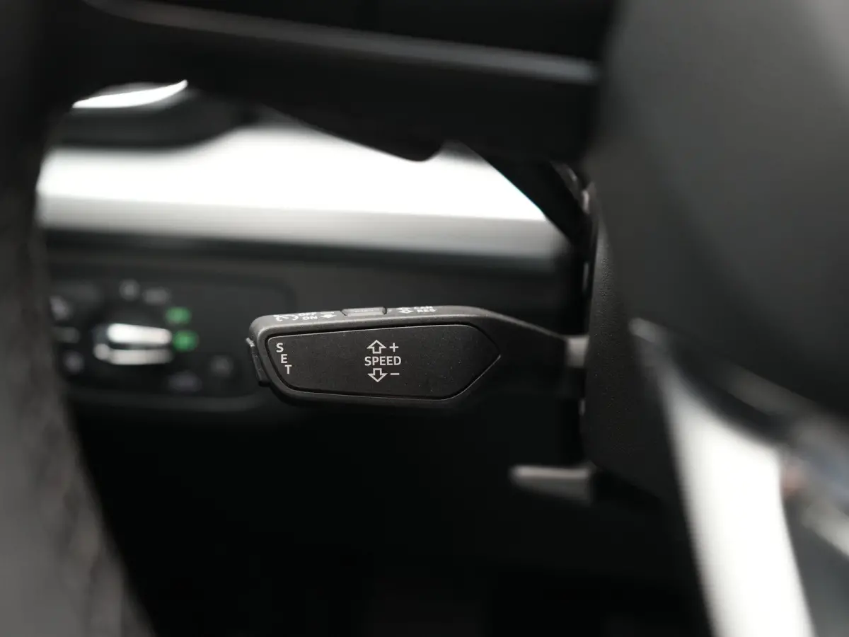 55 TFSI e S Line PHEV 367pk Dealer O.H. | Alcantara Sportstoelen Massage & Verwarmd | 360 Camera | Bang & Olufsen Audio | Keyless | Navigatie | Virtual | DAB | Cruise Control | Plug In Hybri