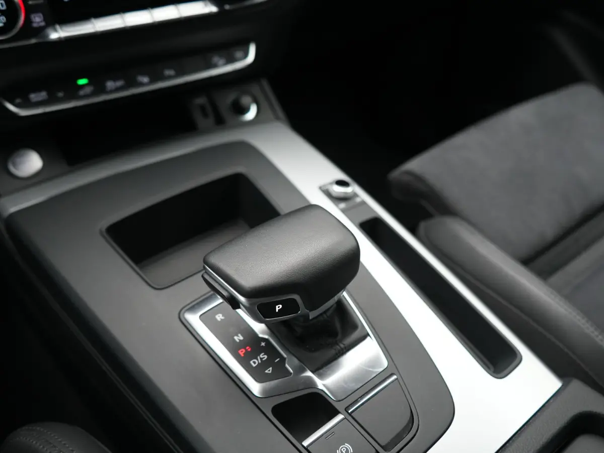 55 TFSI e S Line PHEV 367pk Dealer O.H. | Alcantara Sportstoelen Massage & Verwarmd | 360 Camera | Bang & Olufsen Audio | Keyless | Navigatie | Virtual | DAB | Cruise Control | Plug In Hybri