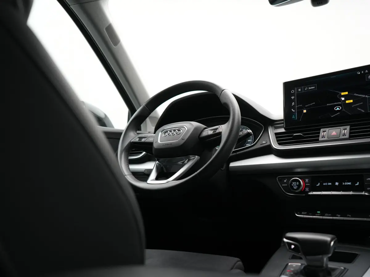 55 TFSI e S Line PHEV 367pk Dealer O.H. | Alcantara Sportstoelen Massage & Verwarmd | 360 Camera | Bang & Olufsen Audio | Keyless | Navigatie | Virtual | DAB | Cruise Control | Plug In Hybri