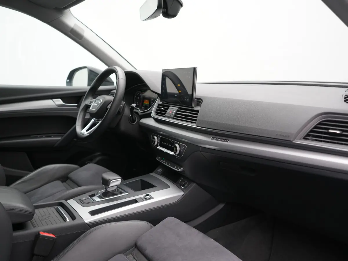 55 TFSI e S Line PHEV 367pk Dealer O.H. | Alcantara Sportstoelen Massage & Verwarmd | 360 Camera | Bang & Olufsen Audio | Keyless | Navigatie | Virtual | DAB | Cruise Control | Plug In Hybri