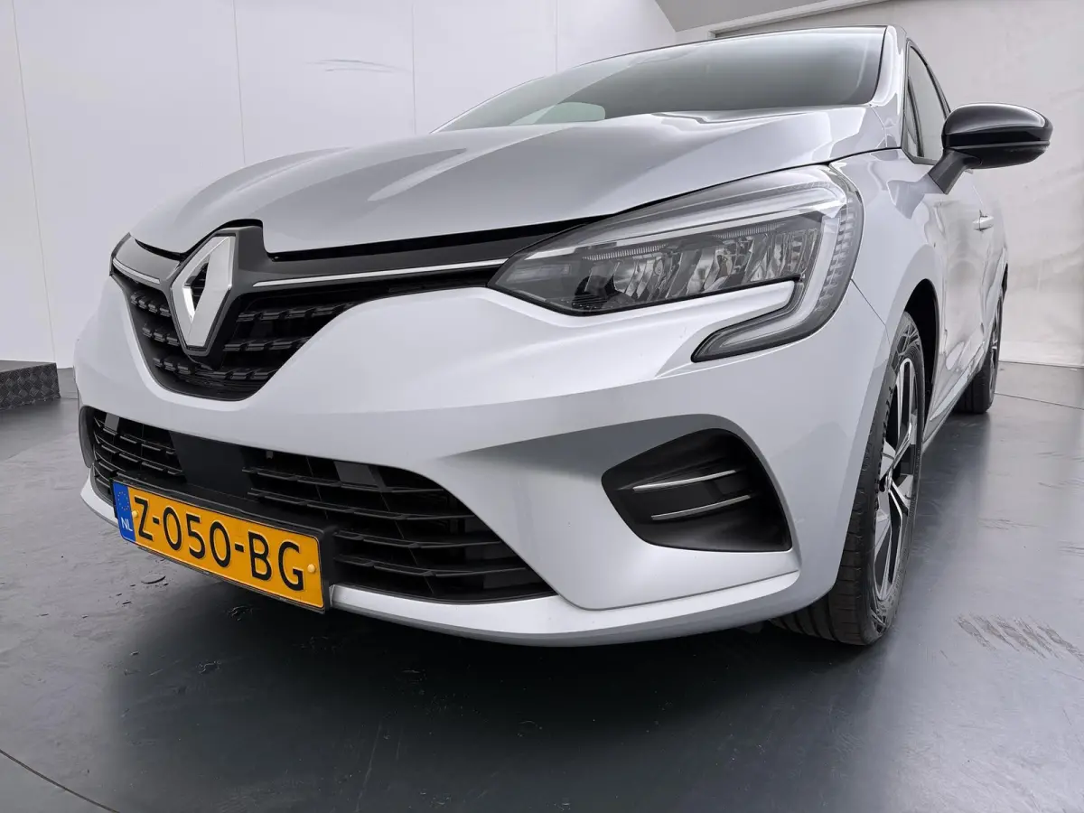 TCe 90 GPF Evolution | Navigatie | Parkeersensoren | Lichtmetalen velgen |