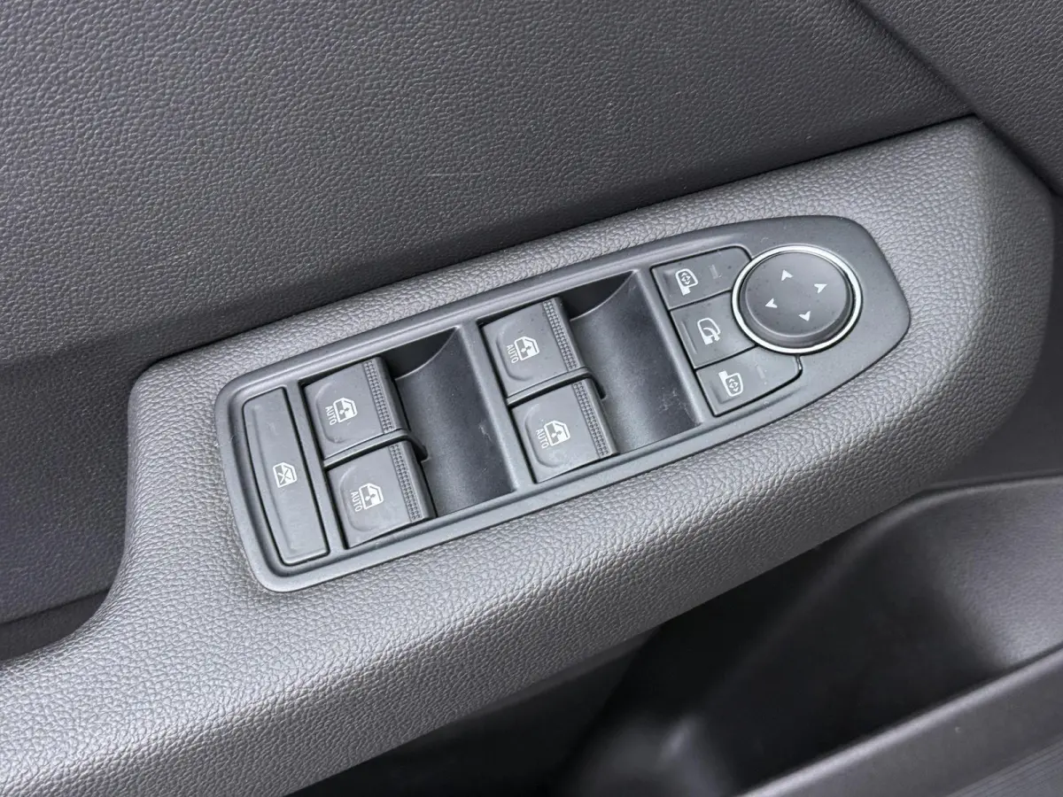 TCe 90 GPF Evolution | Navigatie | Parkeersensoren | Lichtmetalen velgen |