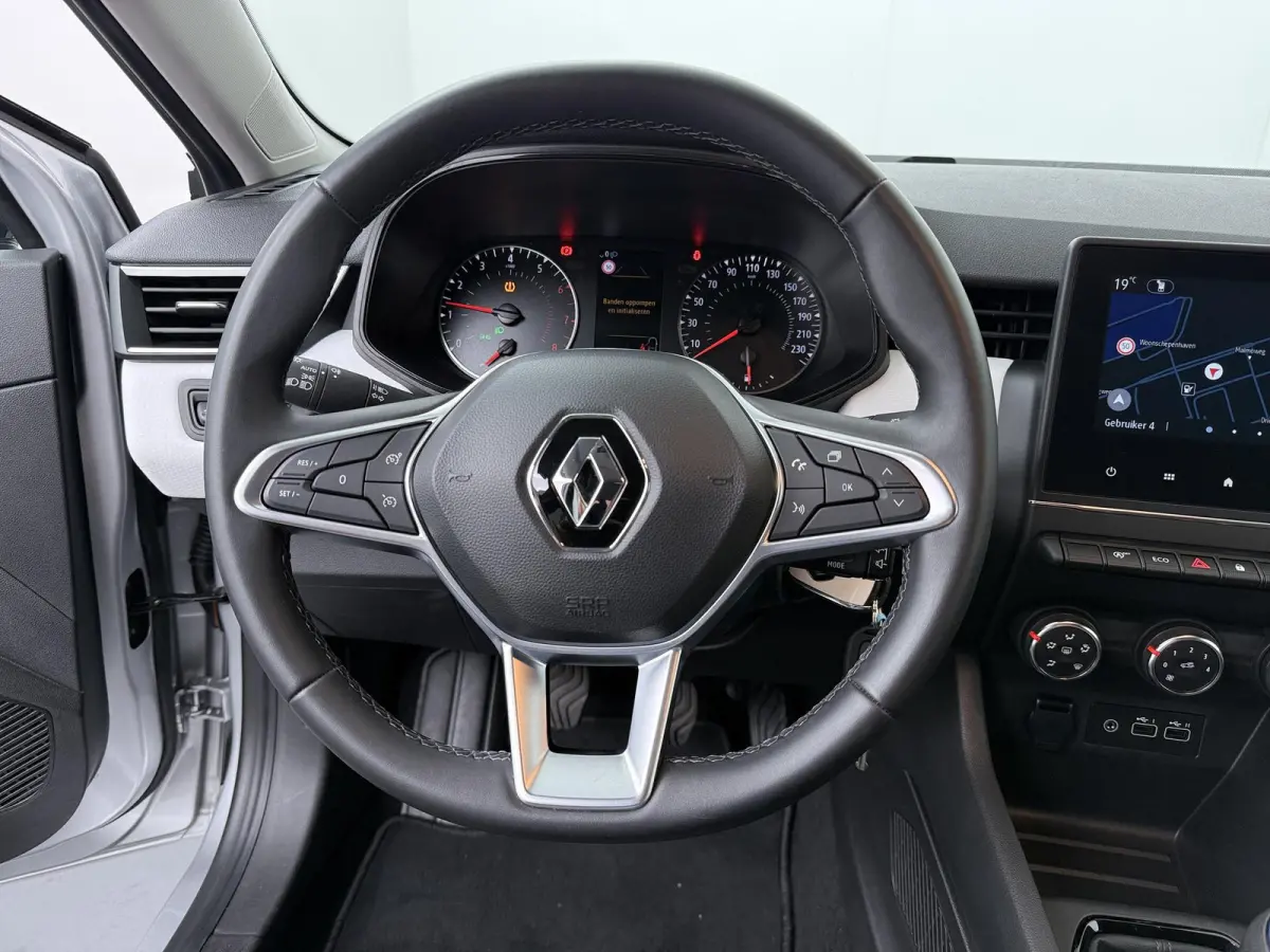 TCe 90 GPF Evolution | Navigatie | Parkeersensoren | Lichtmetalen velgen |