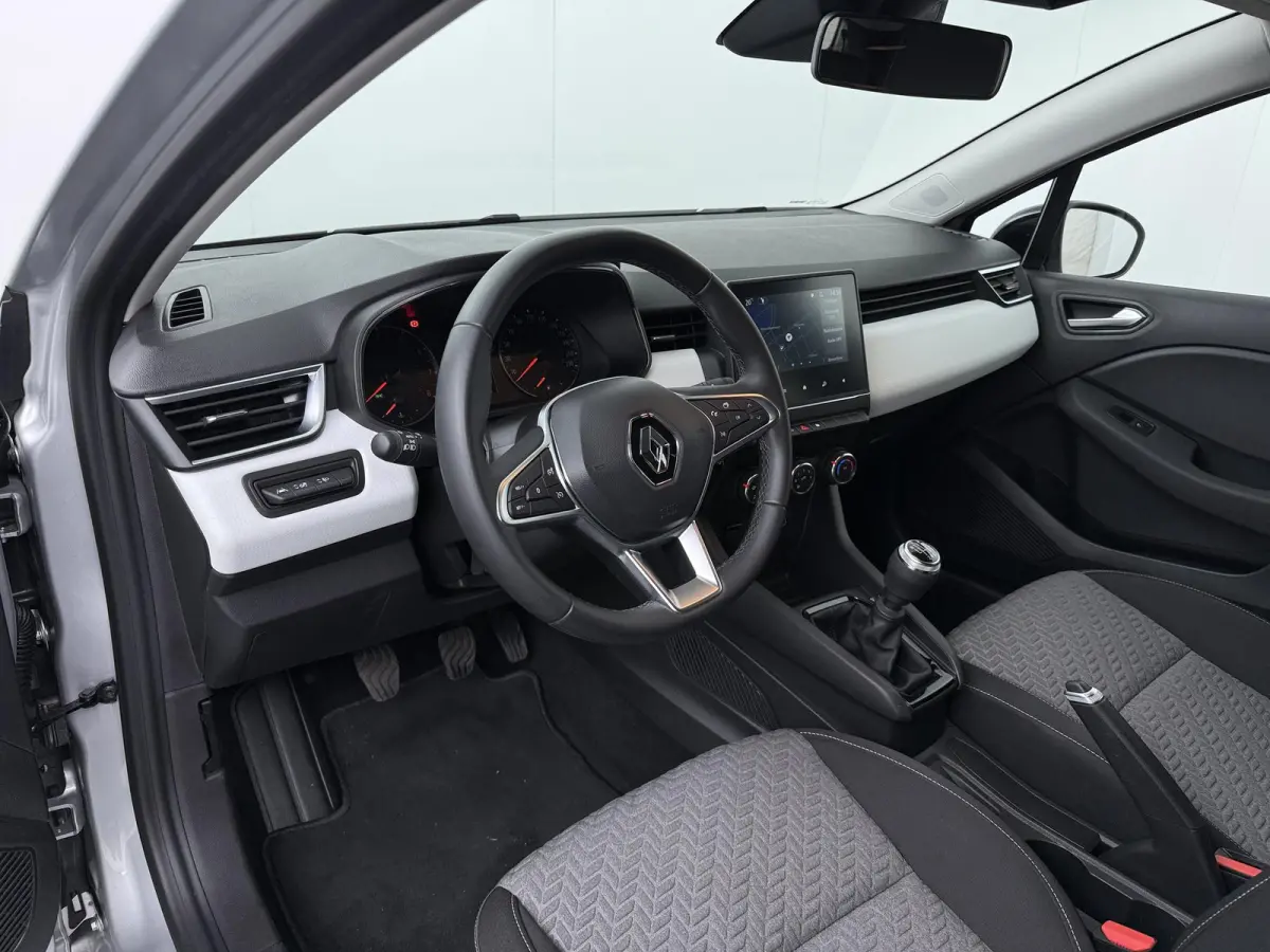TCe 90 GPF Evolution | Navigatie | Parkeersensoren | Lichtmetalen velgen |