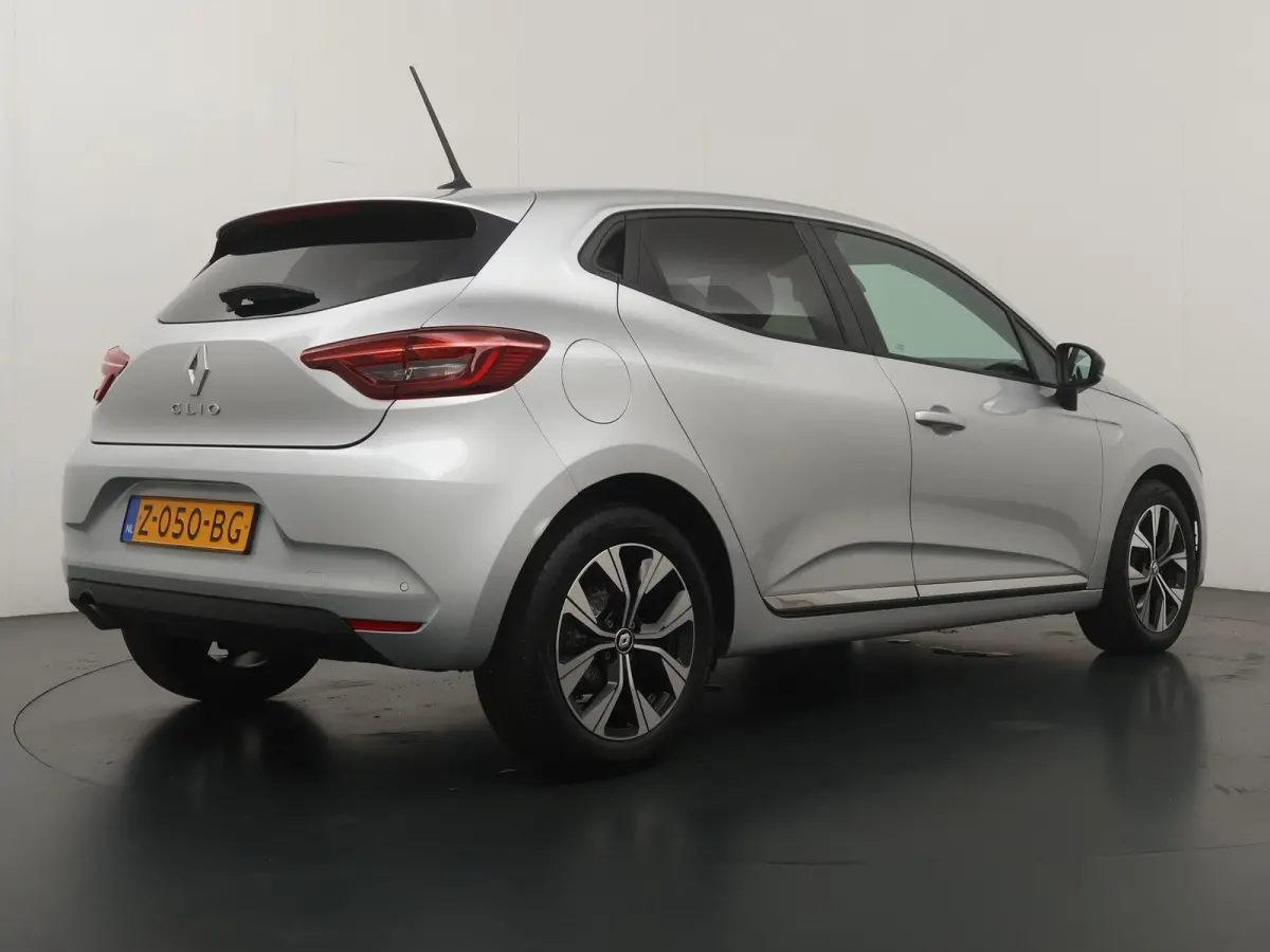 TCe 90 GPF Evolution | Navigatie | Parkeersensoren | Lichtmetalen velgen |