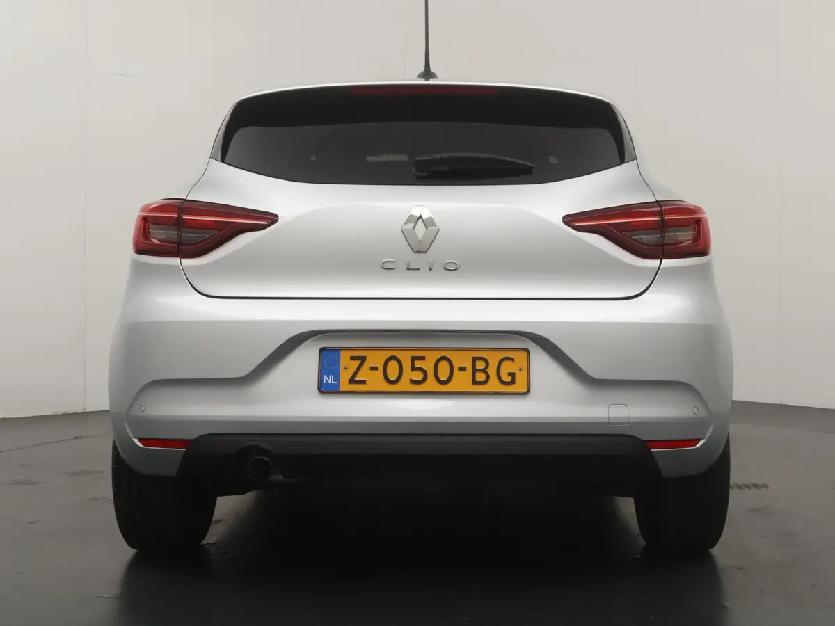 TCe 90 GPF Evolution | Navigatie | Parkeersensoren | Lichtmetalen velgen |