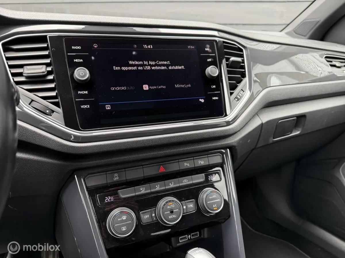 1.5 TSI DSG R-line/Carplay/Camera/LED/Clima