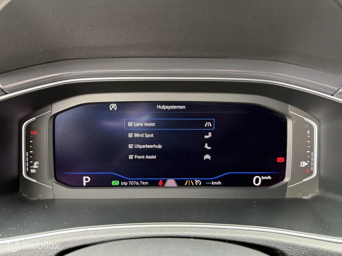 1.5 TSI DSG R-line/Carplay/Camera/LED/Clima