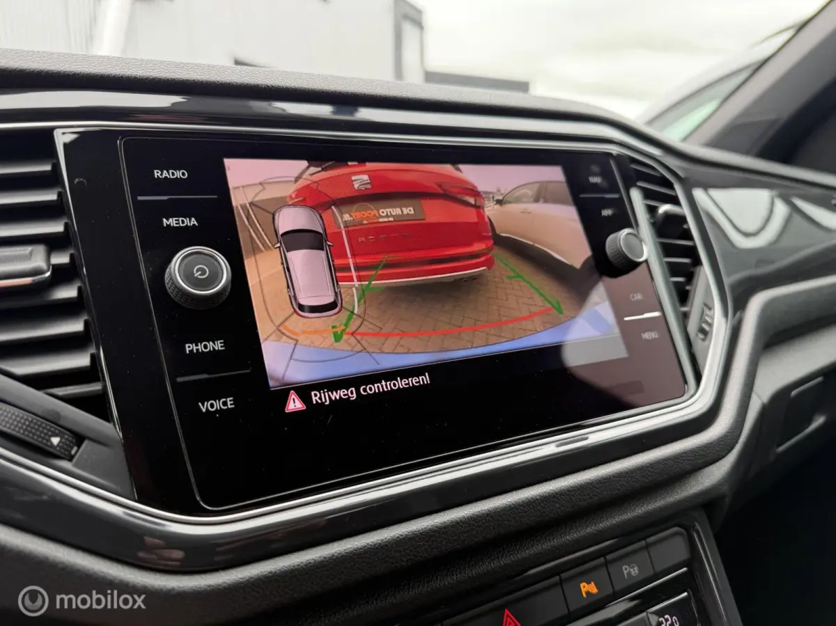 1.5 TSI DSG R-line/Carplay/Camera/LED/Clima
