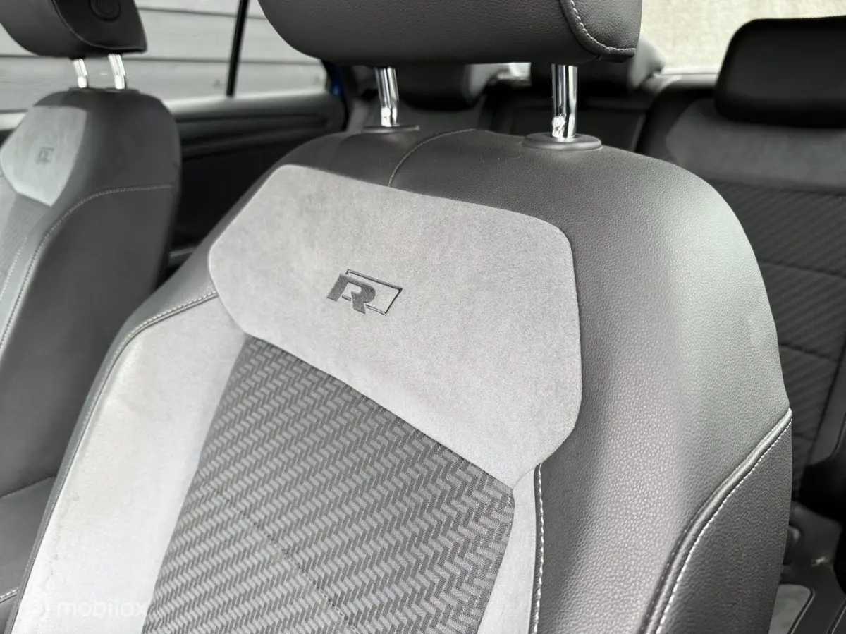 1.5 TSI DSG R-line/Carplay/Camera/LED/Clima