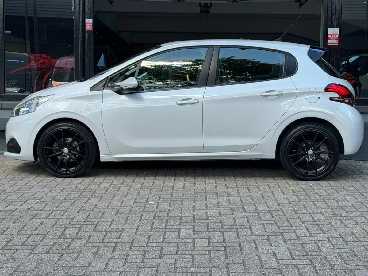 1.2 PureTech N.A.P Navi*Cruise*Airco*Car-Play*