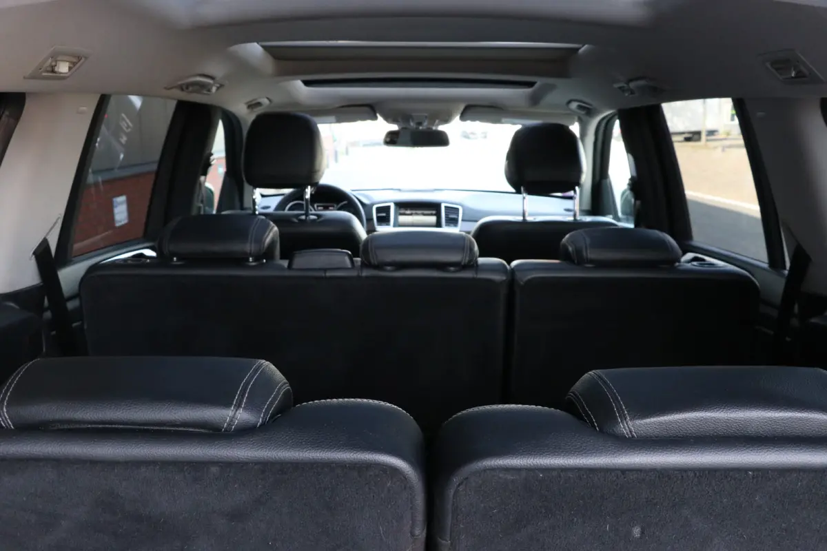 MERCEDES-BENZ 450 4MATIC 7 persoons