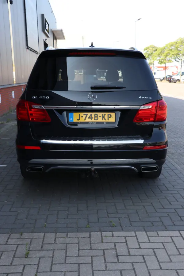 MERCEDES-BENZ 450 4MATIC 7 persoons