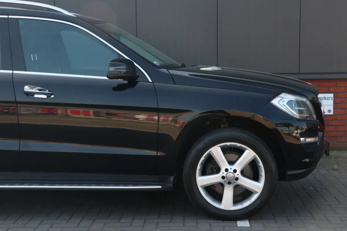 MERCEDES-BENZ 450 4MATIC 7 persoons