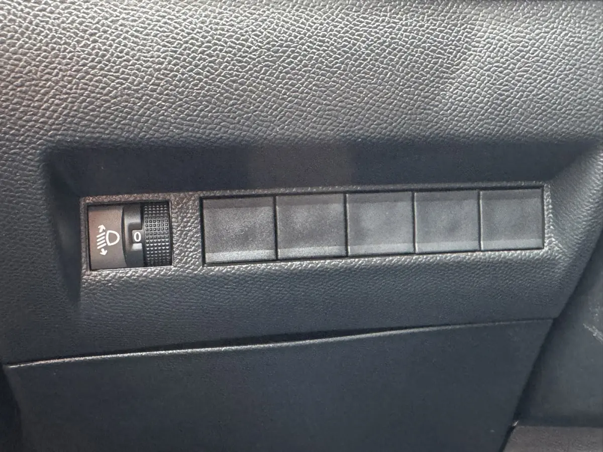 1.2 PureTech 100 Allure 360 Camera Navi Afn. Trekhaak Carplay Cruisecontrol