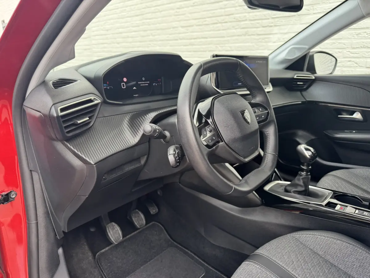 1.2 PureTech 100 Allure 360 Camera Navi Afn. Trekhaak Carplay Cruisecontrol