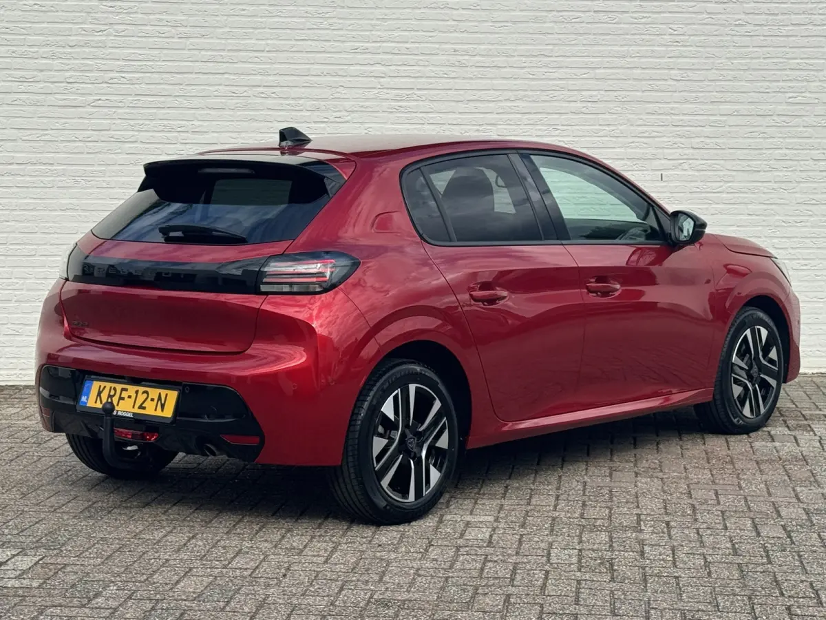 1.2 PureTech 100 Allure 360 Camera Navi Afn. Trekhaak Carplay Cruisecontrol