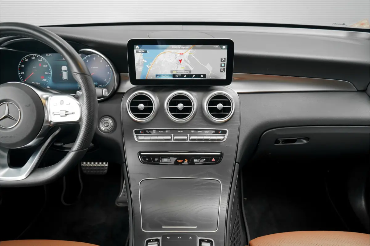 200 Premium+ AMG Pano Night Burmester Trekhaak Widescreen