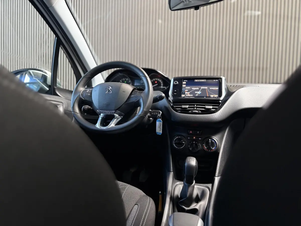 1.2 PureTech Blue Lion | Panorama | Carplay | Dealer onderhouden
