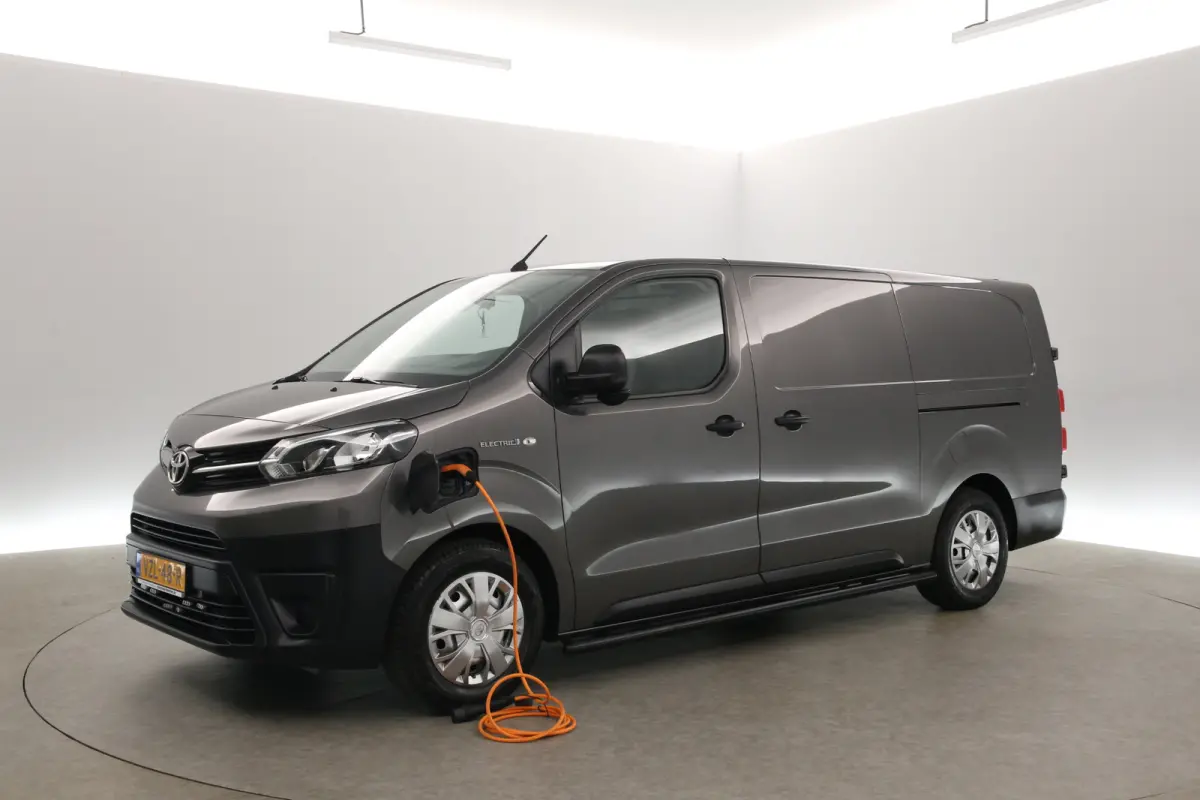 Toyota PROACE Electric Worker75 kWh Long Range L3H1 | Snelladen | SOH 95% | Airco | Cruise | Carplay | 3 Zits | Trekhaak | 2xSchuifdeur