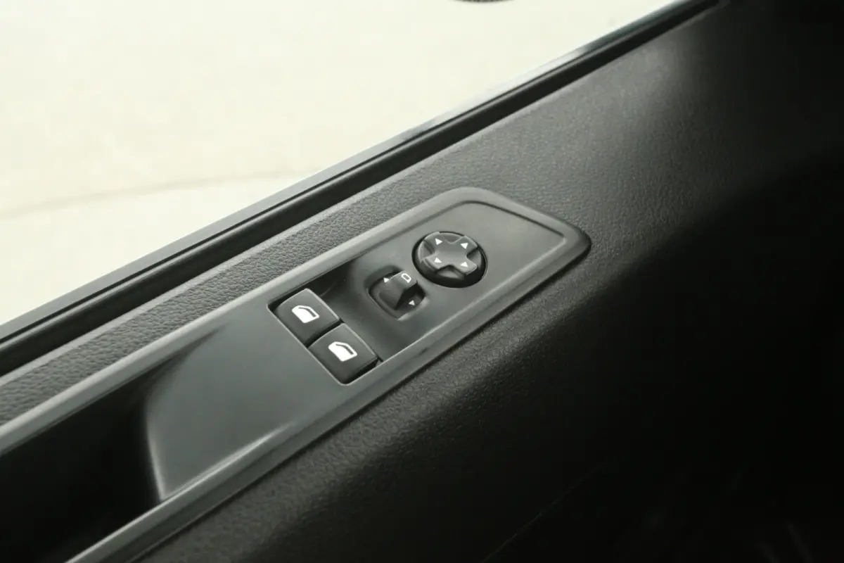Toyota PROACE Electric Worker75 kWh Long Range L3H1 | Snelladen | SOH 95% | Airco | Cruise | Carplay | 3 Zits | Trekhaak | 2xSchuifdeur