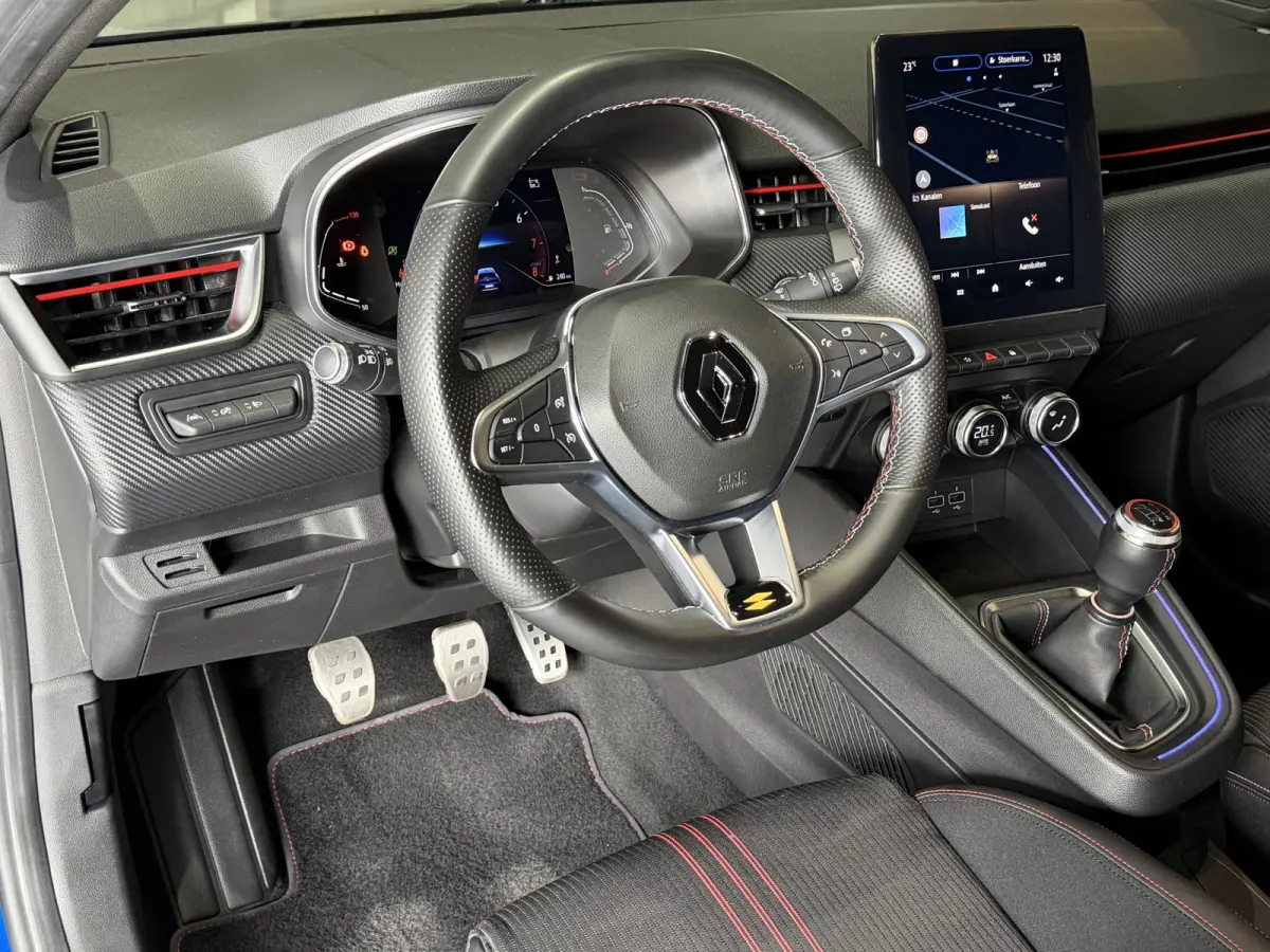 1.0 TCe R.S. Line | Groot navi | 17 " | Camera | Carplay | PDC | Keyless | Clima | 100% Dealer Onderhouden!