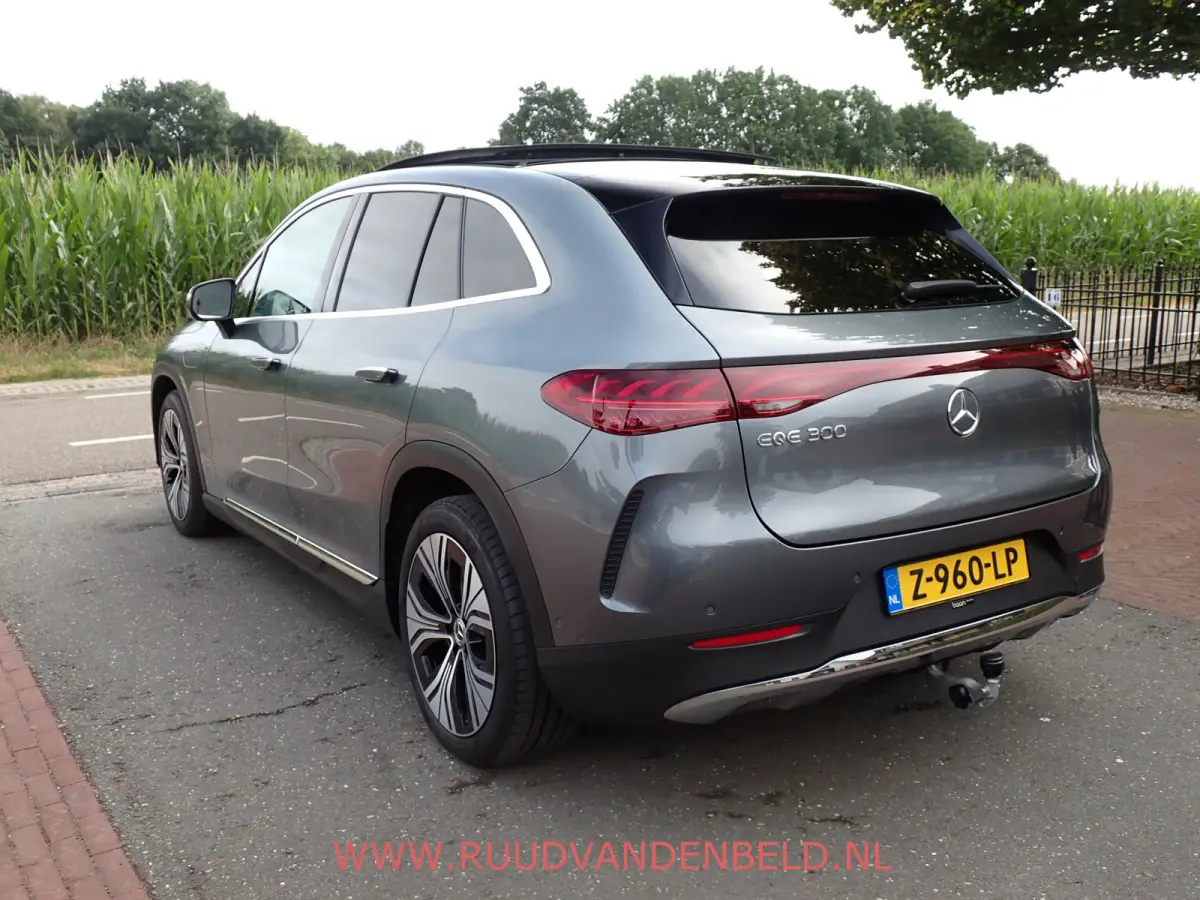 300 SPORT 91kWh PANO / TREKHAAK / 360 / CARPLAY / DISTRONIC