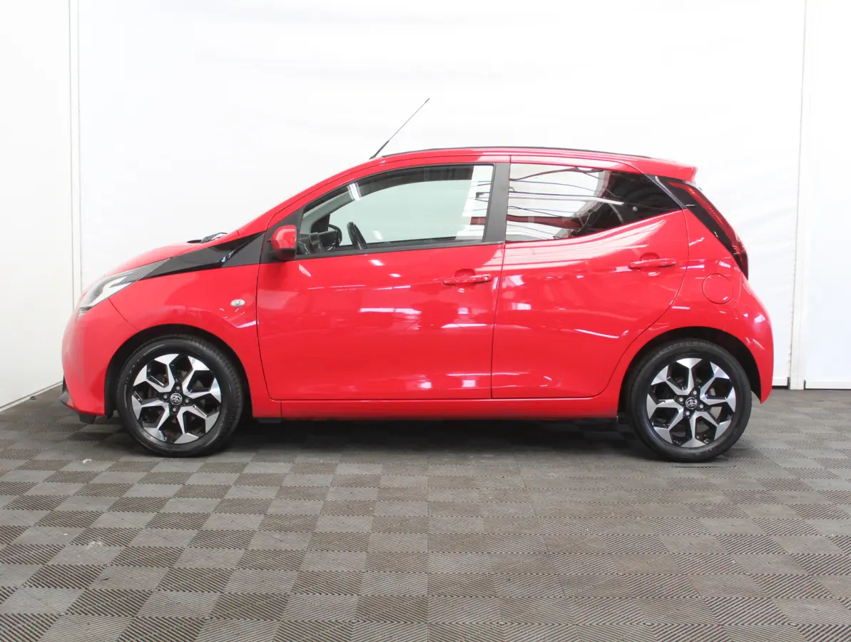 1.0 VVT-i x-clusiv Cabrio Top AIRCO | CAMERA | CARPLAY | LED | DAB | LMV15 | STB | ELRM/SP