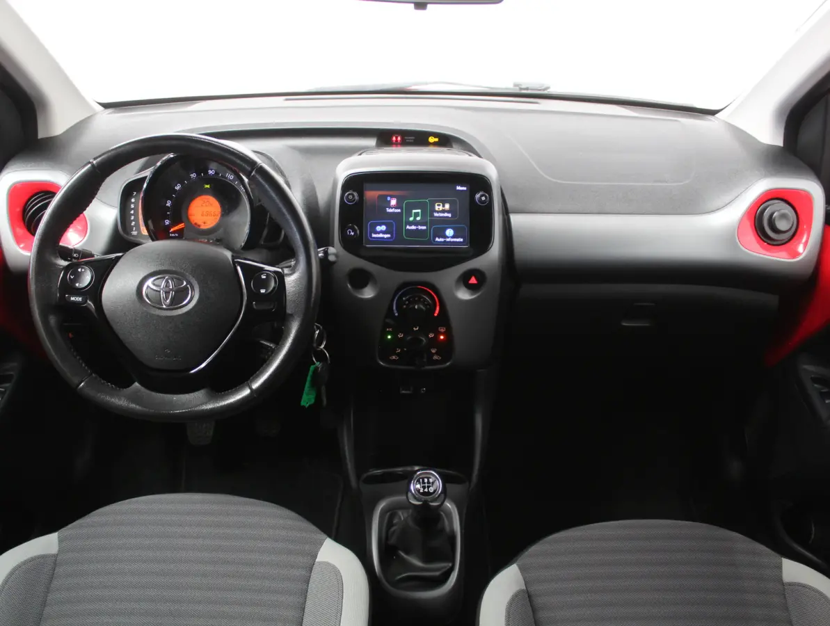 1.0 VVT-i x-clusiv Cabrio Top AIRCO | CAMERA | CARPLAY | LED | DAB | LMV15 | STB | ELRM/SP