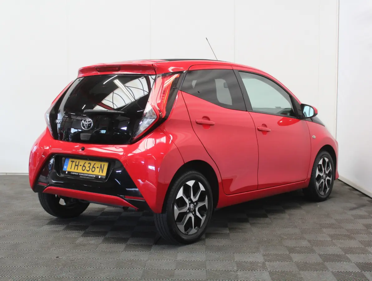 1.0 VVT-i x-clusiv Cabrio Top AIRCO | CAMERA | CARPLAY | LED | DAB | LMV15 | STB | ELRM/SP