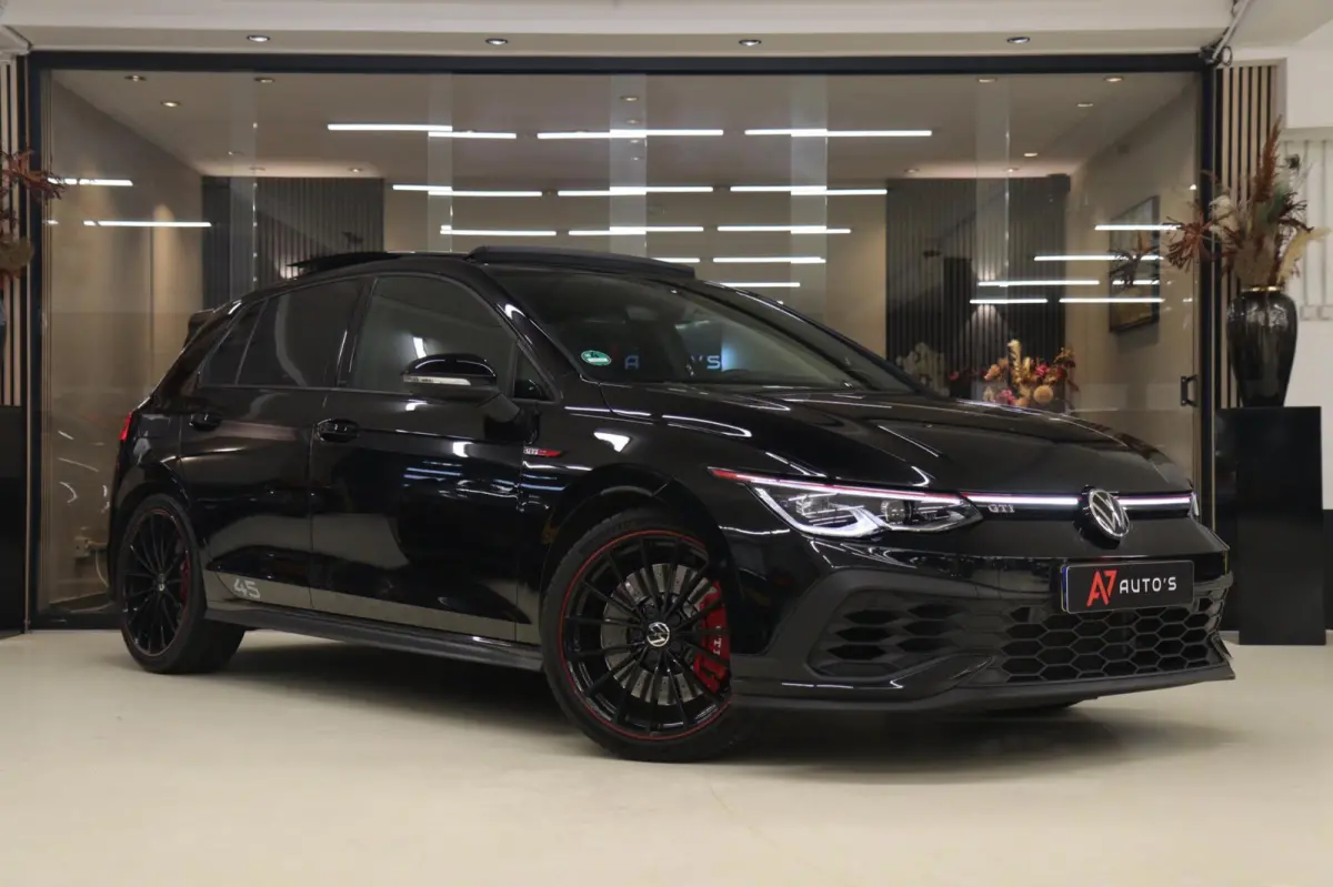 2.0 TSI GTI 45 JAHRE CLUBSPORT AKRA/PANO/ACC/DCC/CAM/CARPLAY/IQ-LIGHT/VOLL