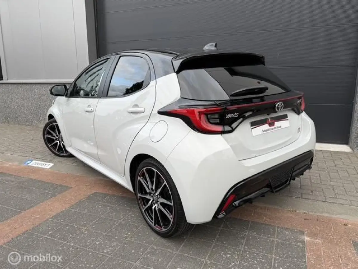 1.5 Hybrid Sport Apple carplay 1e Eig Dealer