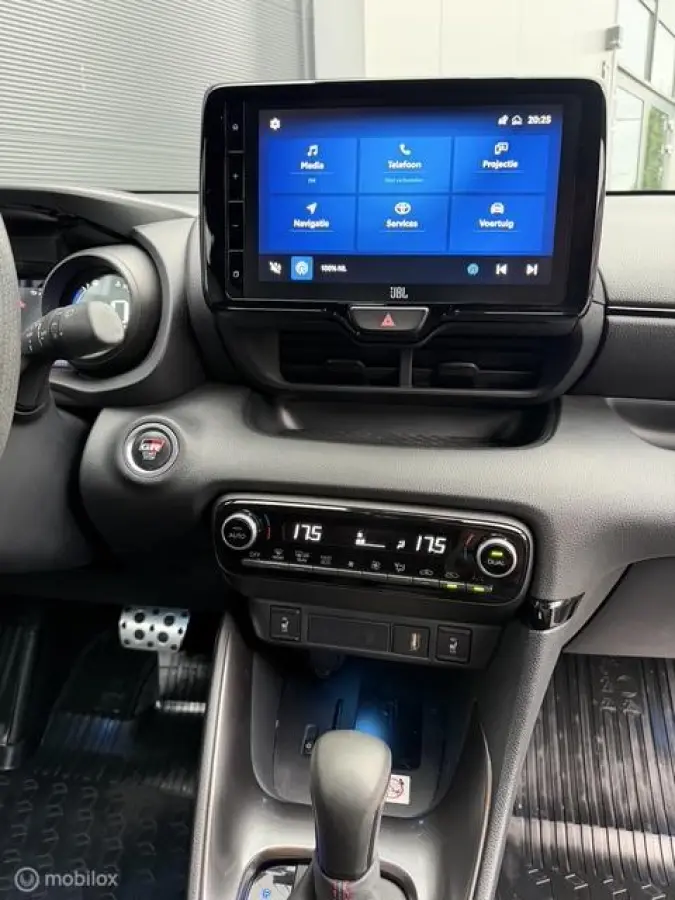 1.5 Hybrid Sport Apple carplay 1e Eig Dealer