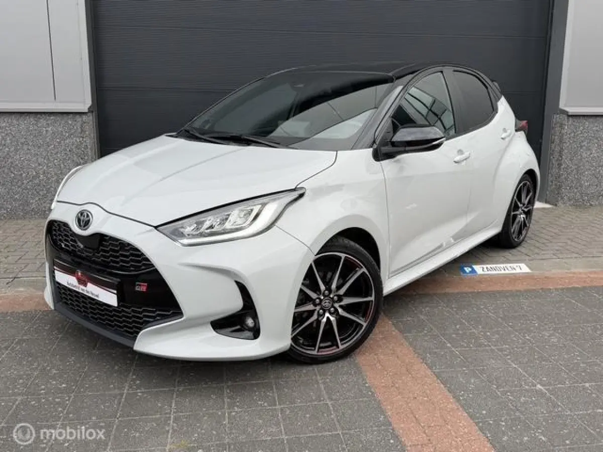 1.5 Hybrid Sport Apple carplay 1e Eig Dealer