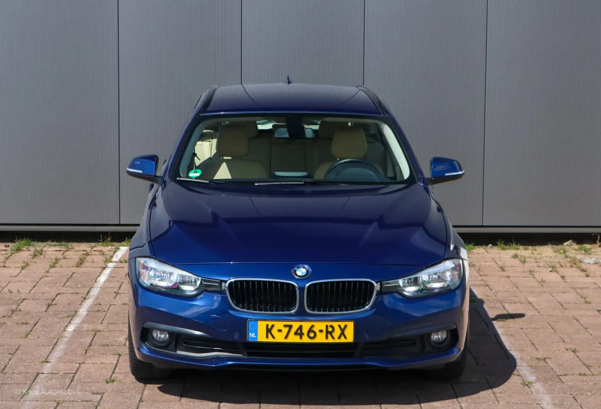 318d Centennial High Executive | Trekhaak | Leder | Navi | PDC | Cruise | Rijklaar.