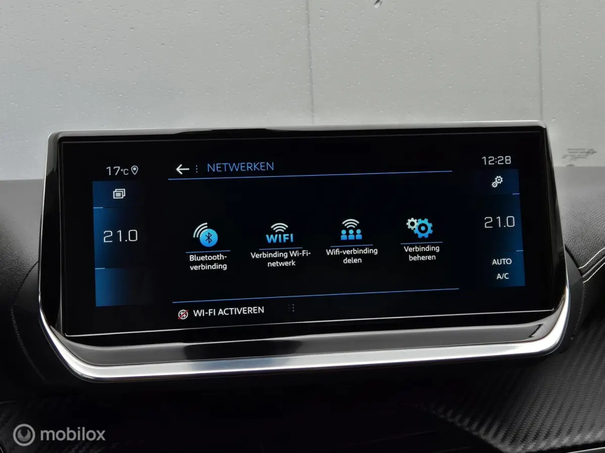 1.2 PURETECH GT PACK AUTOMAAT/FULL LED/KEYLESS/ADAPTIVE CRUISE/PARK ASSIST/CAMERA/CARPLAY